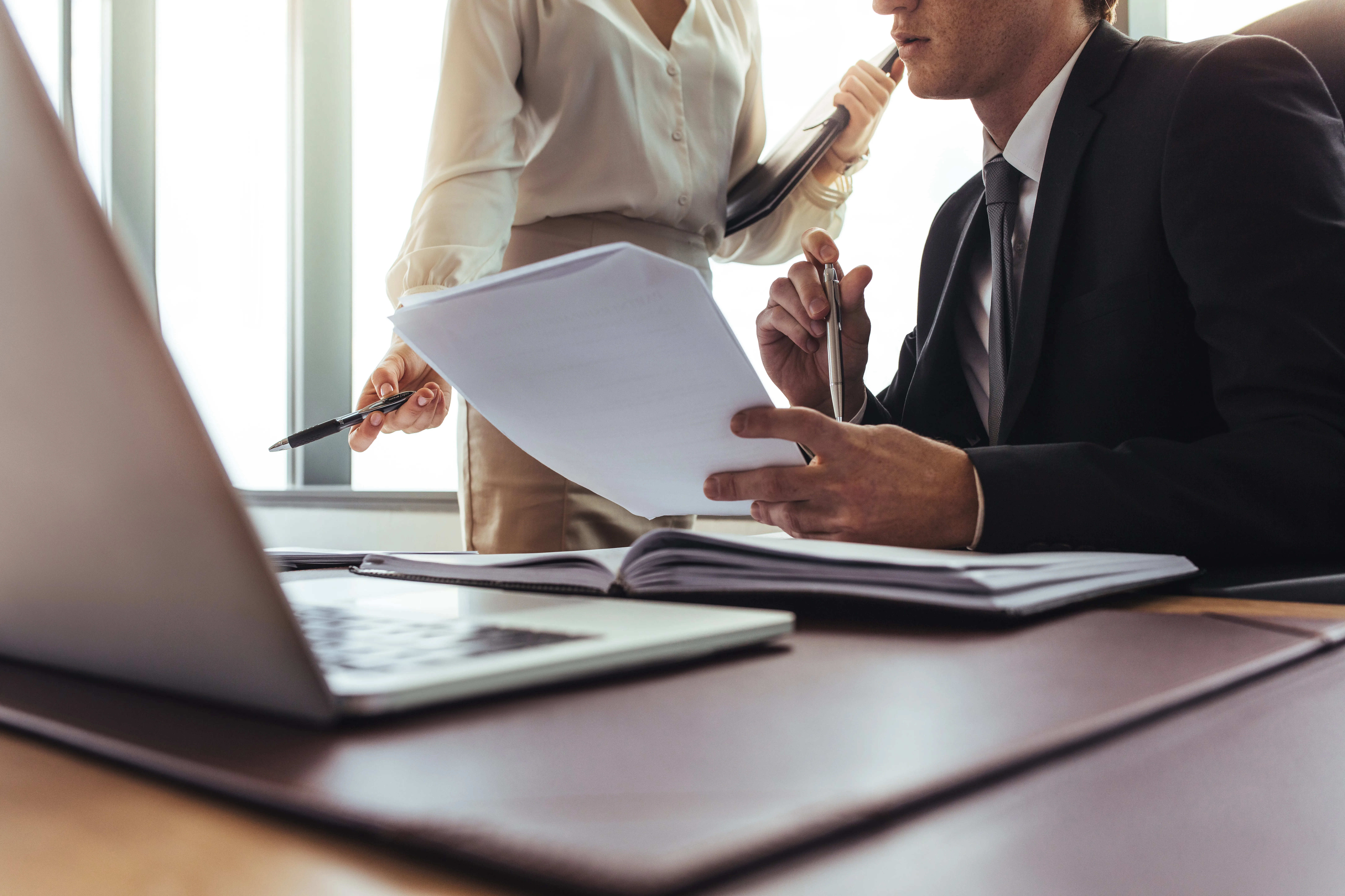 Corporate law attorney | Managing Reputational and Communication Risks