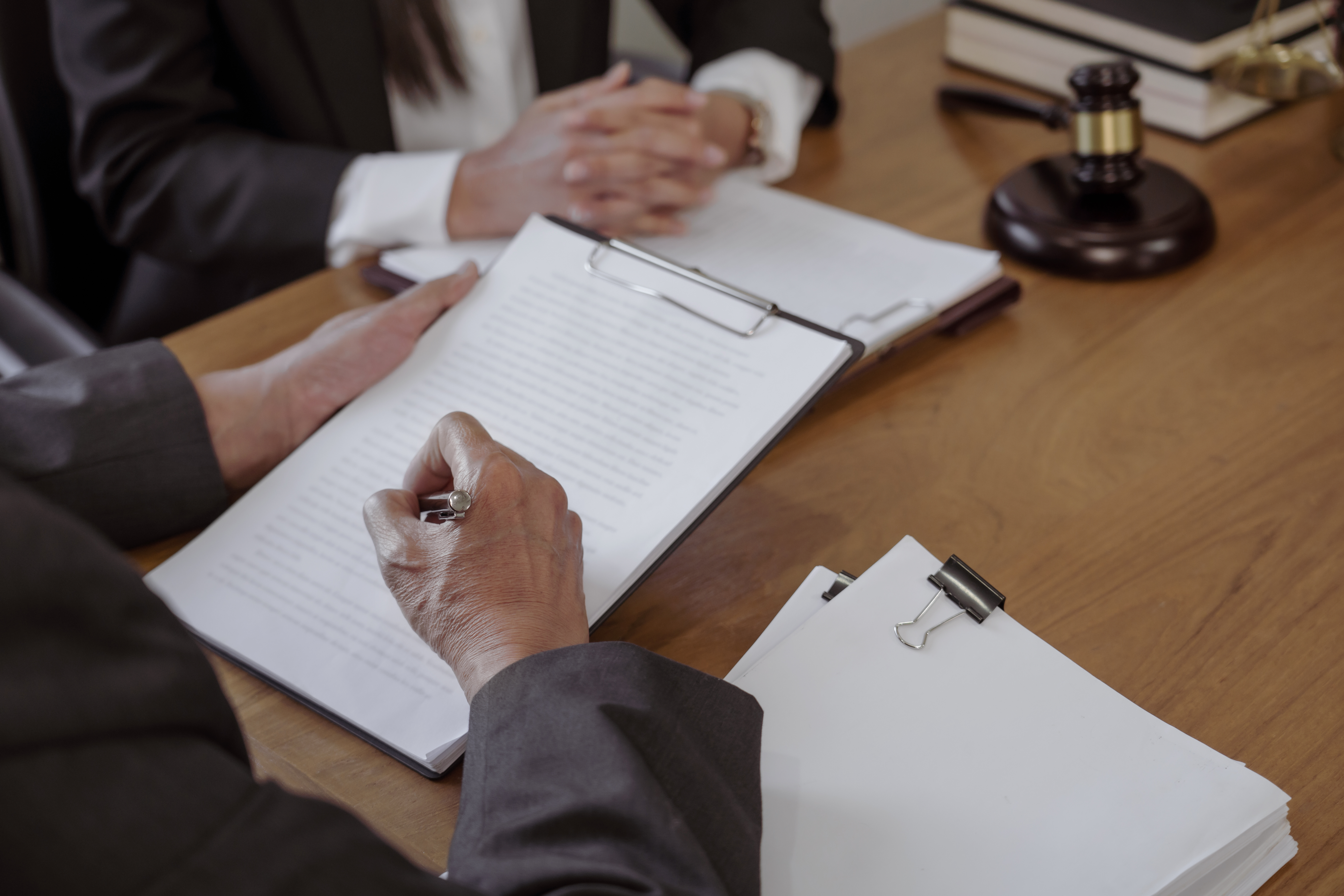 Hit And Run Lawyer Washington D.C. – Defense Strategy and Negotiation